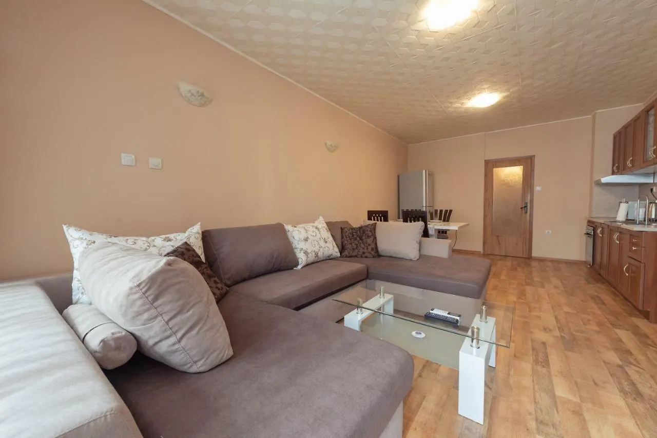Apartment Green House Burgas