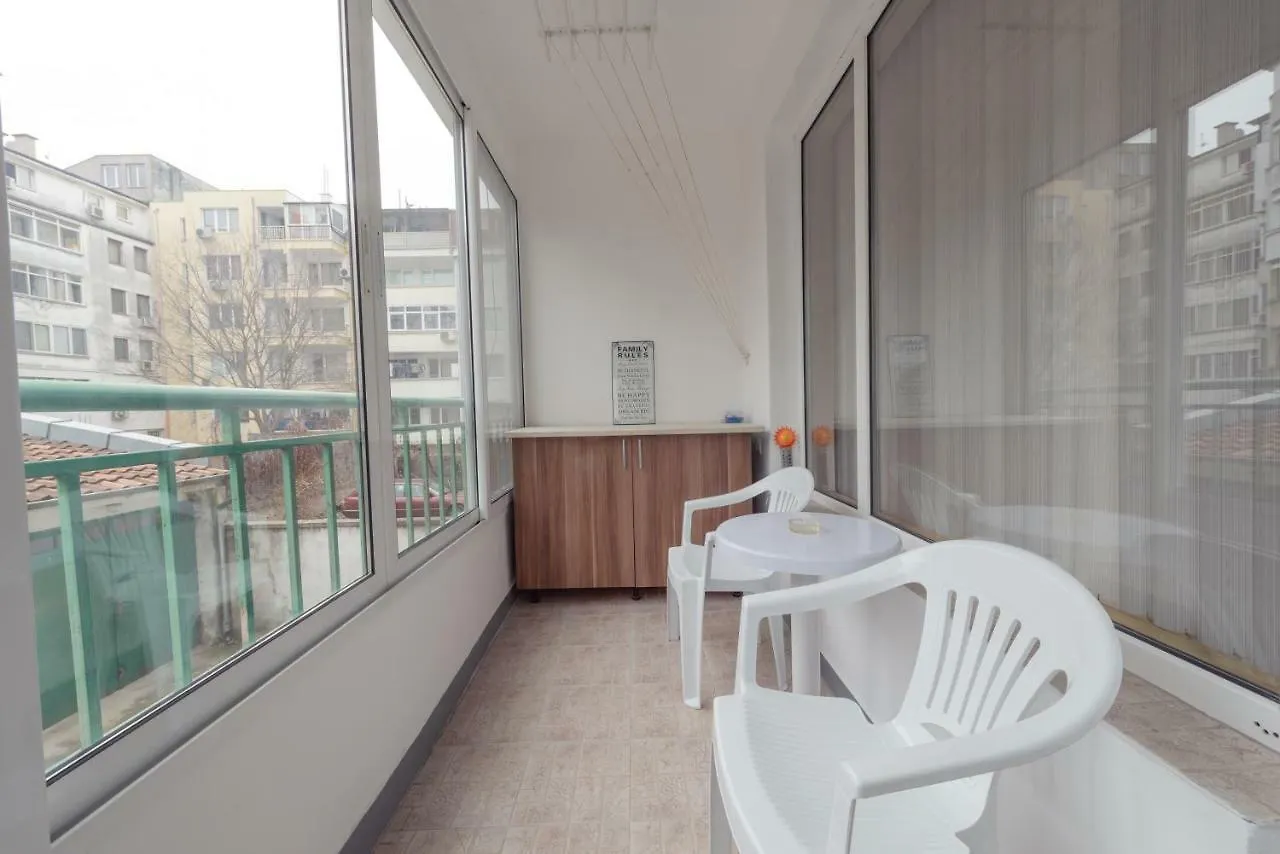 Green House Burgas Apartment